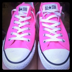 Ladies hot pink Converse